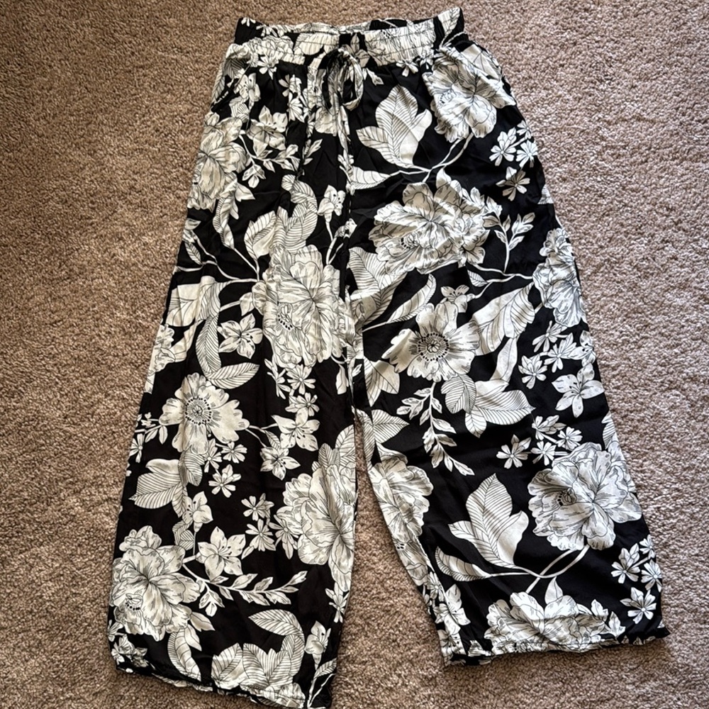 Floral Black and White Wide-Leg Pants